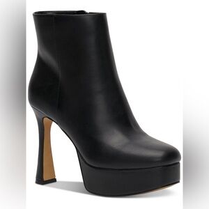Alize Womens Faux Leather Zipper Booties